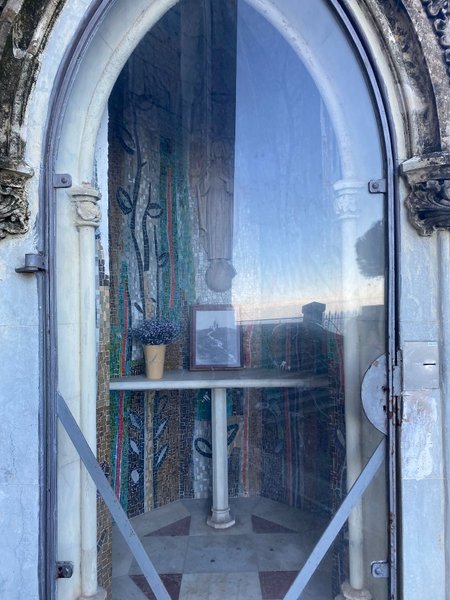 El Origen Silencioso: La Ermita Primitiva